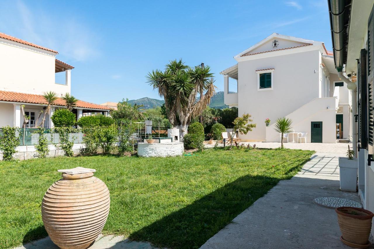 Marias Seaside Apartments Acharavi  Exterior foto